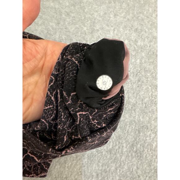 Lululemon Full Length Lacescape Spanish Rose Align Leggings in Size 6 - Picture 7 of 12